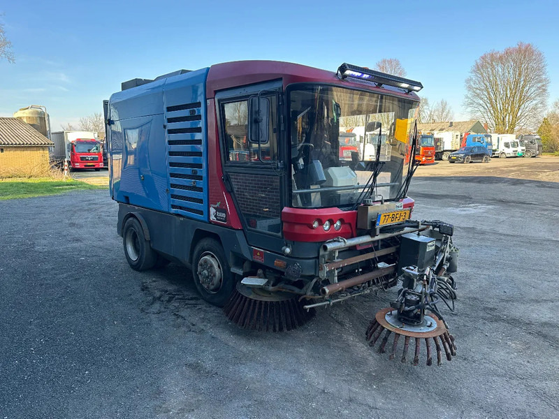 Makinë fshirëse për rrugët Ravo 580 VEEGMACHINE/SWEEPER!!: foto 6