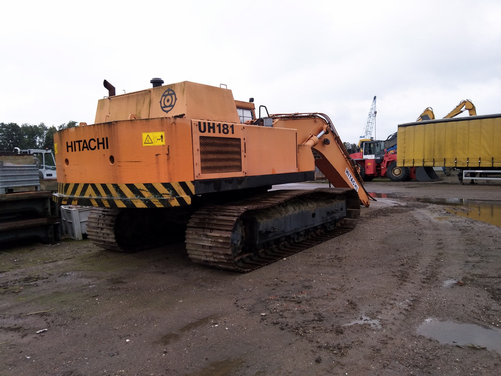 Hitachi UH181 - Ekskavator me zinxhirë: foto 3 Hitachi UH181 - Ekskavator me zinxhirë: foto 3