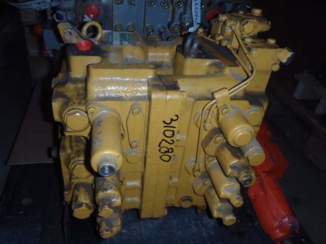 Komatsu 709-79-22101 - Valvula hidraulike për Makineri ndërtimi: foto 1 Komatsu 709-79-22101 - Valvula hidraulike për Makineri ndërtimi: foto 1