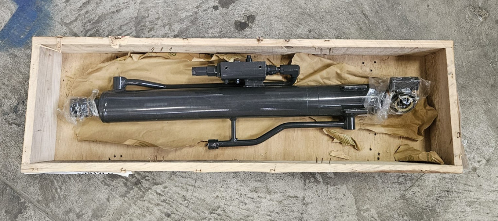 New Holland 31MK-52912CG - 31MK-52912 - Cilindri hidraulik për Makineri ndërtimi: foto 1 New Holland 31MK-52912CG - 31MK-52912 - Cilindri hidraulik për Makineri ndërtimi: foto 1