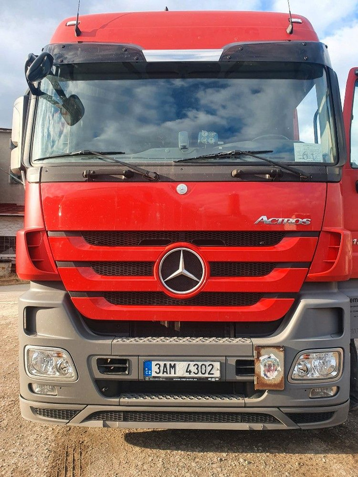 Mercedes-Benz Actros 1844 - Gjysmë-kamion: foto 1 Mercedes-Benz Actros 1844 - Gjysmë-kamion: foto 1