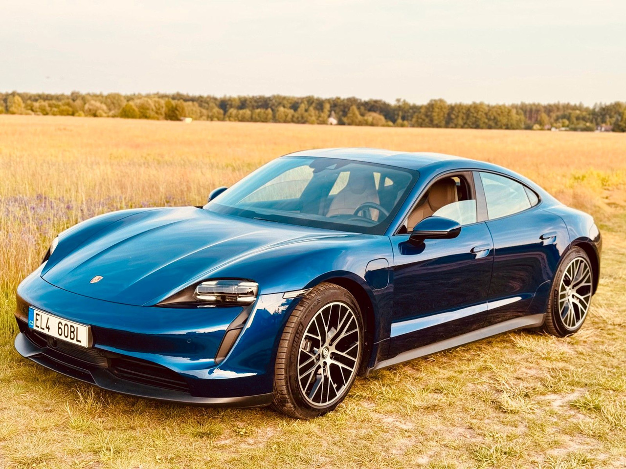 Porsche Taycan CR - Coupe: foto 1 Porsche Taycan CR - Coupe: foto 1