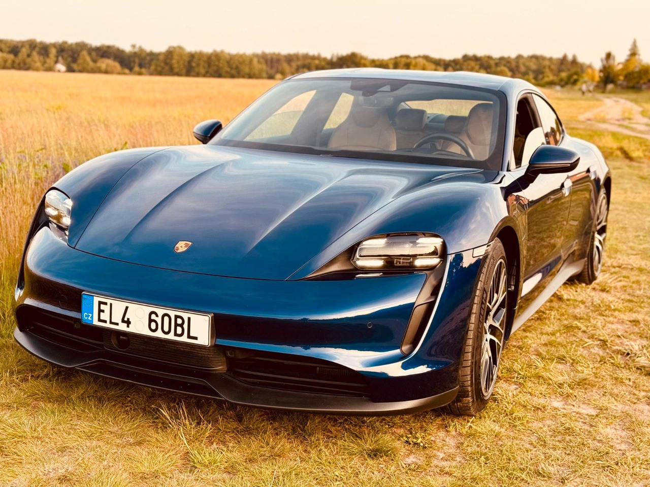 Porsche Taycan CR - Coupe: foto 2 Porsche Taycan CR - Coupe: foto 2