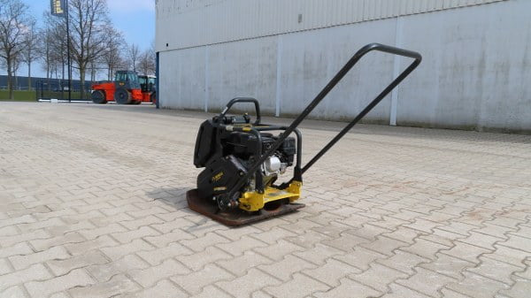 Bomag BP 25/50 - Pllakë vibratori: foto 4 Bomag BP 25/50 - Pllakë vibratori: foto 4