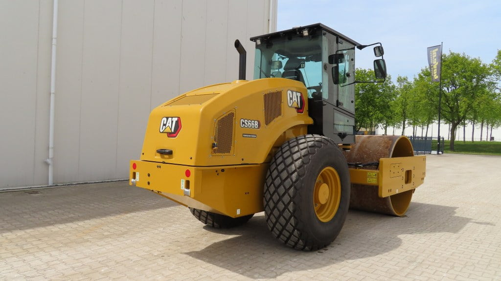 Caterpillar CS66B - Ngjeshës: foto 2 Caterpillar CS66B - Ngjeshës: foto 2