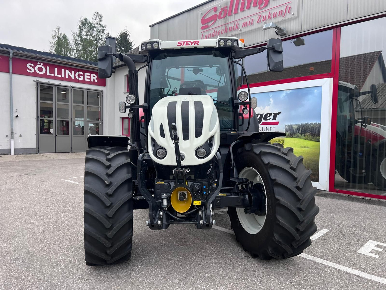 Steyr 4130 Expert CVT - Traktor: foto 2 Steyr 4130 Expert CVT - Traktor: foto 2