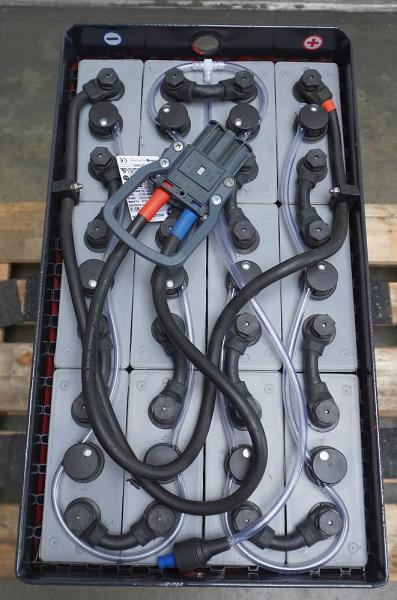 AIM 24 Volt 4 PzS 500 Ah - Bateria: foto 3 AIM 24 Volt 4 PzS 500 Ah - Bateria: foto 3