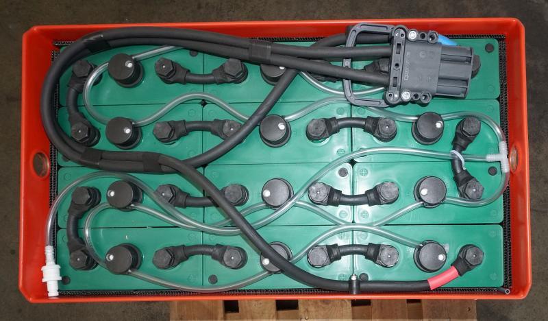 GRUMA 24 Volt 4 PzS 500 Ah - Bateria: foto 3 GRUMA 24 Volt 4 PzS 500 Ah - Bateria: foto 3