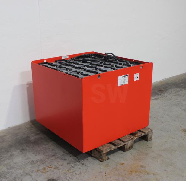 GRUMA 80 Volt 6 PzS 870 Ah - Bateria: foto 1 GRUMA 80 Volt 6 PzS 870 Ah - Bateria: foto 1