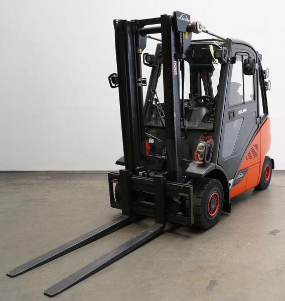 Linde H 20/600 D EVO 392-02 - Pirun më naftë: foto 1 Linde H 20/600 D EVO 392-02 - Pirun më naftë: foto 1