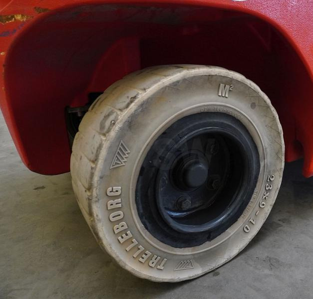 Linde H 30 T 1202 - Pirun më gaz: foto 5 Linde H 30 T 1202 - Pirun më gaz: foto 5