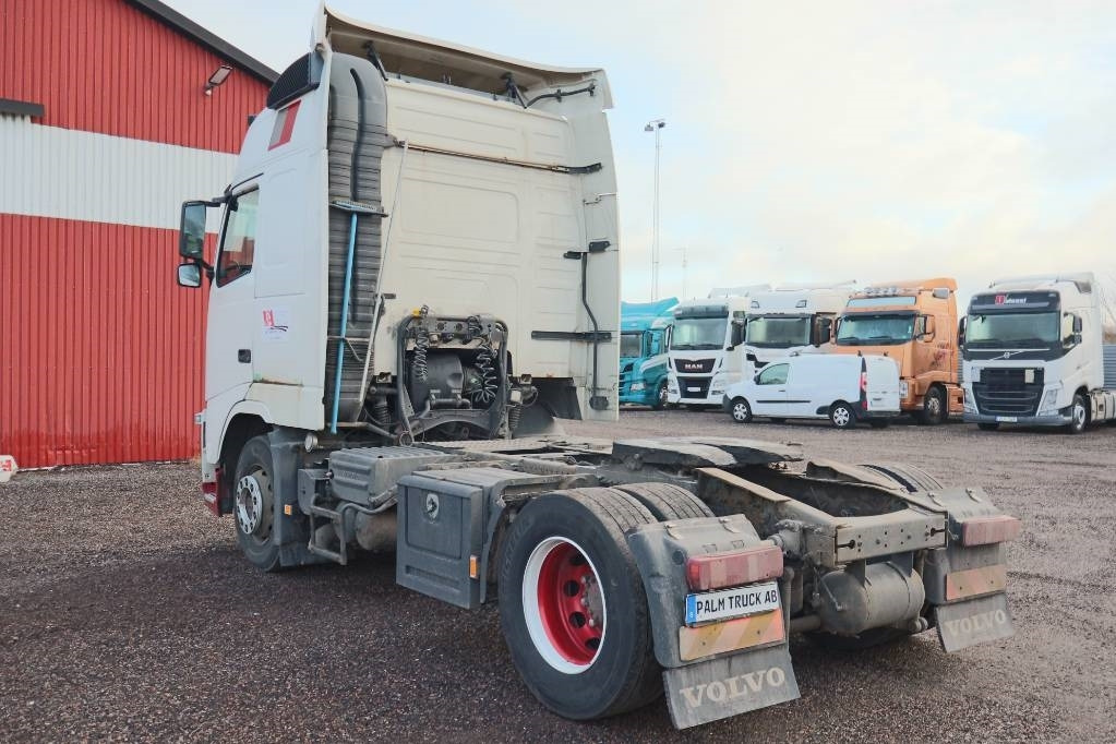 Volvo FH-440 Serie 3053 - Gjysmë-kamion: foto 3 Volvo FH-440 Serie 3053 - Gjysmë-kamion: foto 3