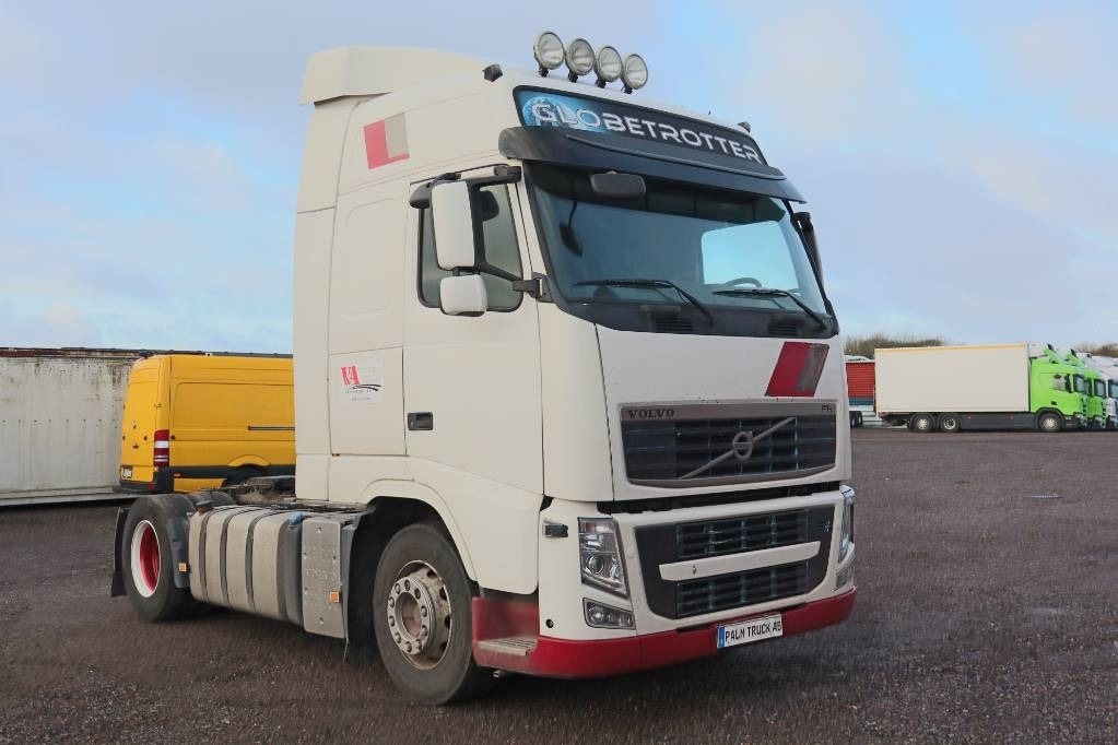 Volvo FH-440 Serie 3053 - Gjysmë-kamion: foto 2 Volvo FH-440 Serie 3053 - Gjysmë-kamion: foto 2