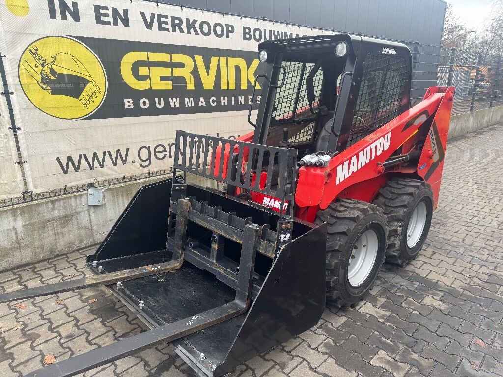 Manitou 1350 R Manitou 1350 R - Mini fadrom: foto 2 Manitou 1350 R Manitou 1350 R - Mini fadrom: foto 2