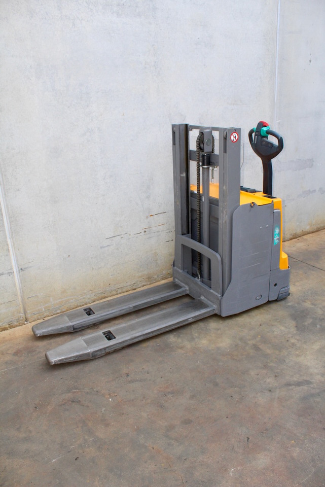 Jungheinrich EJD 118 166 ZT - Stivosës: foto 2 Jungheinrich EJD 118 166 ZT - Stivosës: foto 2