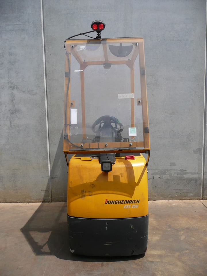 Jungheinrich EZS 350 XL - Traktor rimorkimi: foto 3 Jungheinrich EZS 350 XL - Traktor rimorkimi: foto 3