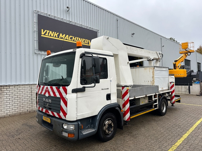 BISON Palfinger TKA 17 - Platformë ajrore e montuar në kamion: foto 2 BISON Palfinger TKA 17 - Platformë ajrore e montuar në kamion: foto 2