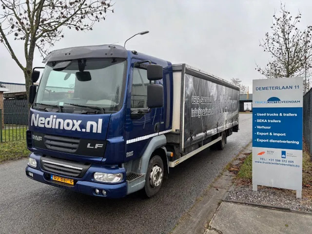 DAF LF 45 210 curtainslider open top roof steel transport MOT 04-2026 - Kamion me tendë: foto 1 DAF LF 45 210 curtainslider open top roof steel transport MOT 04-2026 - Kamion me tendë: foto 1