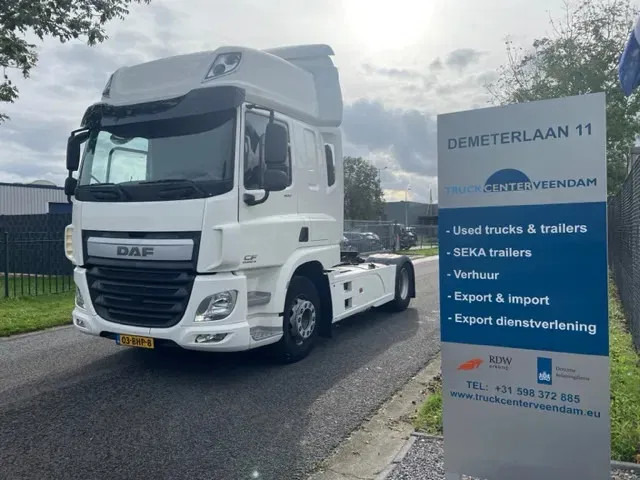 DAF CF 400 FT CF 400 Spacecab tractor head - Gjysmë-kamion: foto 1 DAF CF 400 FT CF 400 Spacecab tractor head - Gjysmë-kamion: foto 1