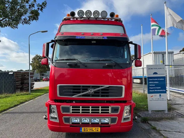 Volvo FH 12 480 Globe XL Euro 5 7B chassis tyres new - Gjysmë-kamion: foto 2 Volvo FH 12 480 Globe XL Euro 5 7B chassis tyres new - Gjysmë-kamion: foto 2