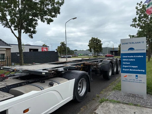 Pacton Containerchassis 20/30ft 2 lift axles ADR - Transportjer kontejnerësh/ Gjysmë rimorkio me karroceri të çmontueshme: foto 1 Pacton Containerchassis 20/30ft 2 lift axles ADR - Transportjer kontejnerësh/ Gjysmë rimorkio me karroceri të çmontueshme: foto 1