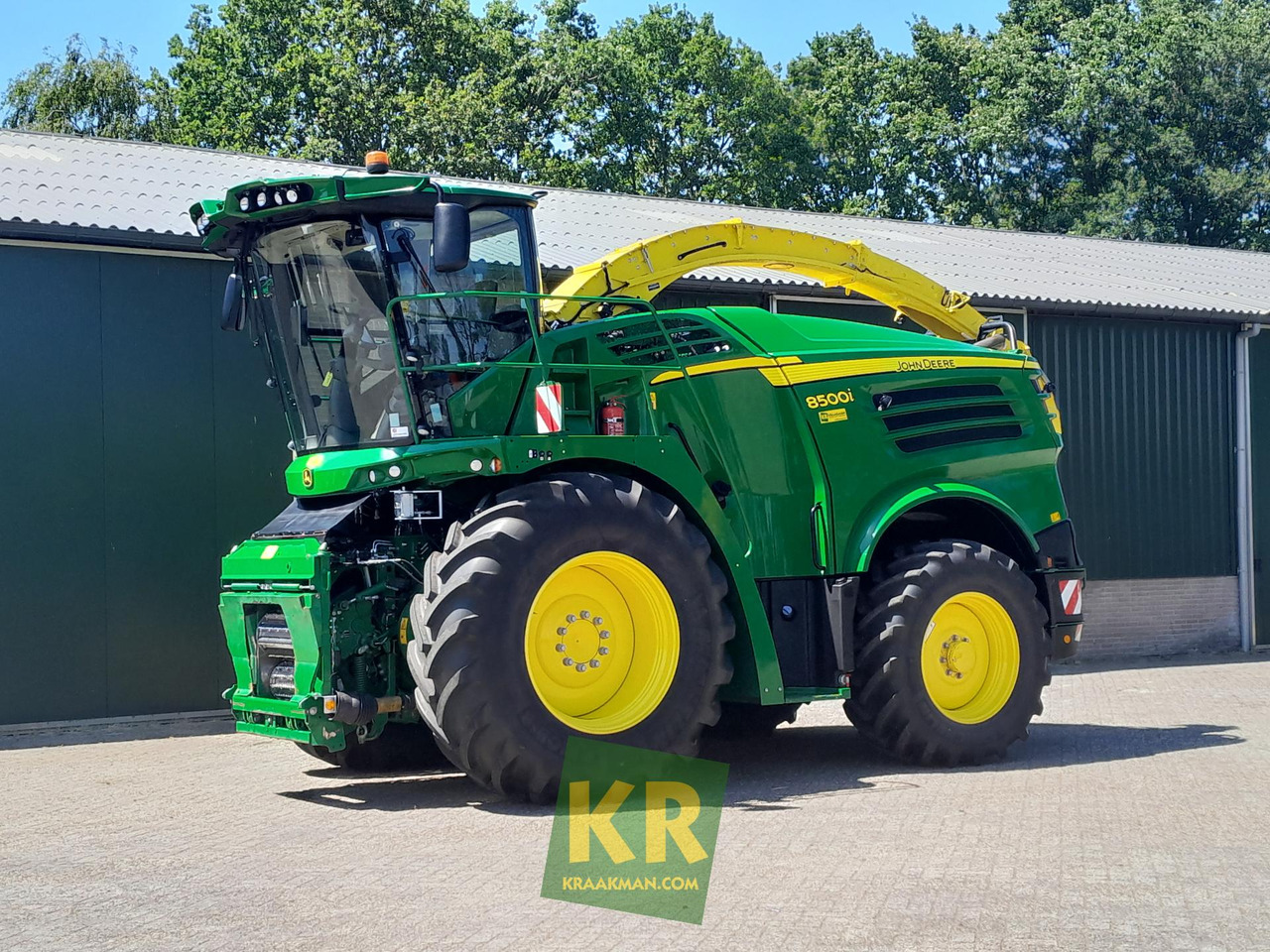 8500 John Deere - Korrëse foragjere: foto 1 8500 John Deere - Korrëse foragjere: foto 1