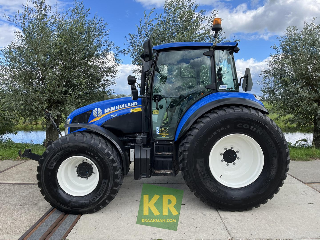New Holland T5.95 - Traktor: foto 2 New Holland T5.95 - Traktor: foto 2