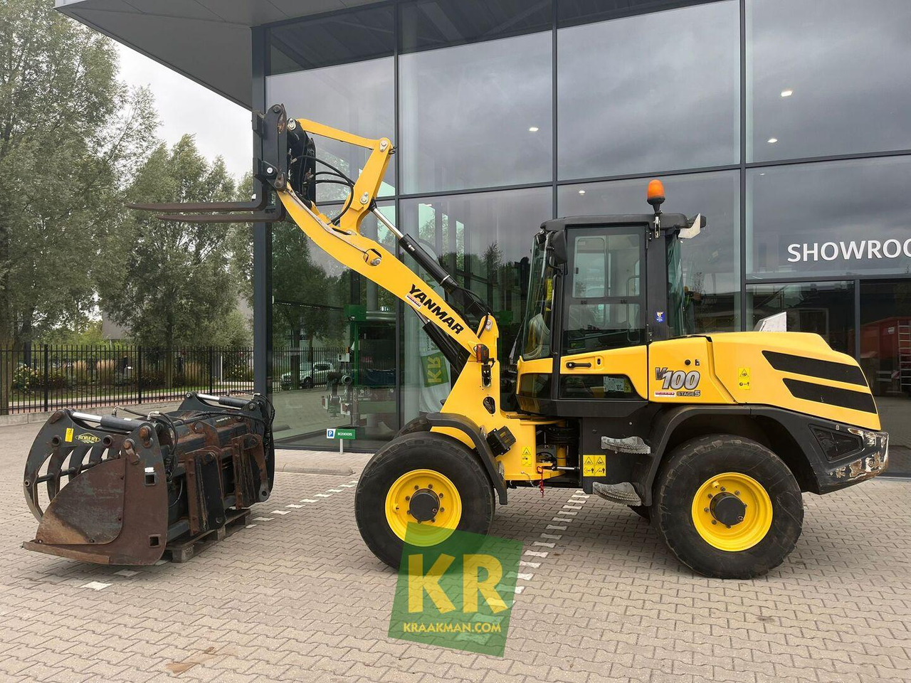 V100 shovel Yanmar - Fadrom me goma: foto 2 V100 shovel Yanmar - Fadrom me goma: foto 2