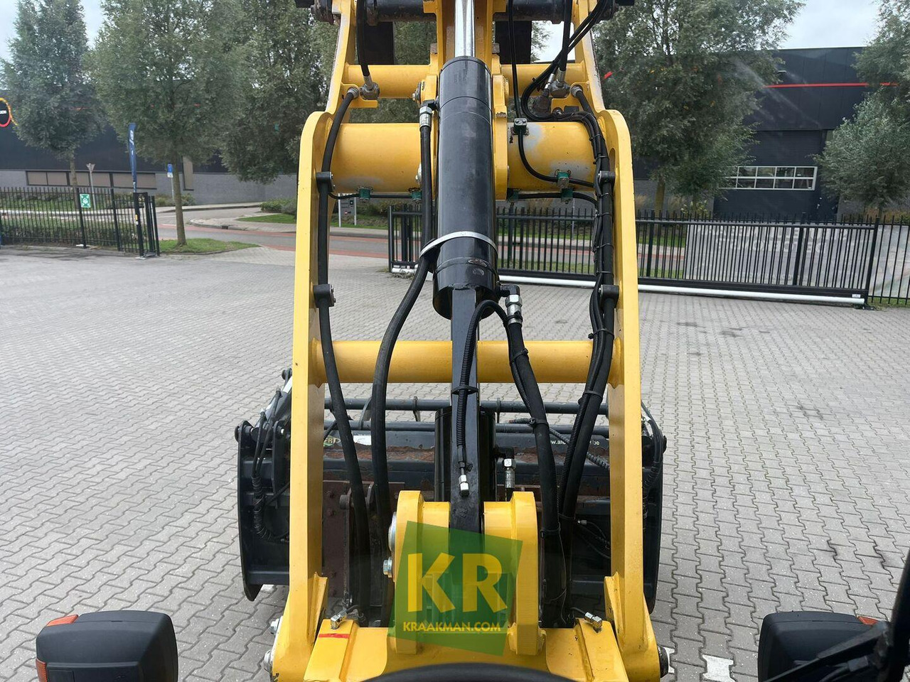 V100 shovel Yanmar - Fadrom me goma: foto 5 V100 shovel Yanmar - Fadrom me goma: foto 5