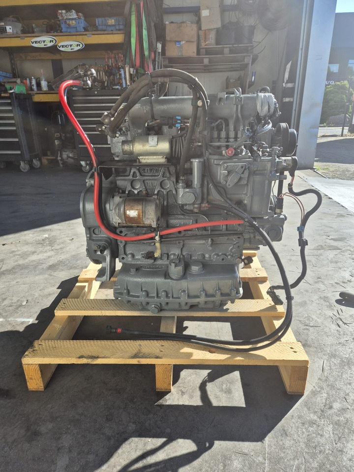 Vector 1950 Engine - Motori: foto 4 Vector 1950 Engine - Motori: foto 4