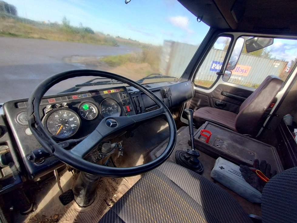 MERCEDES-BENZ 1620 - Kamion kabinë-shasi: foto 5 MERCEDES-BENZ 1620 - Kamion kabinë-shasi: foto 5
