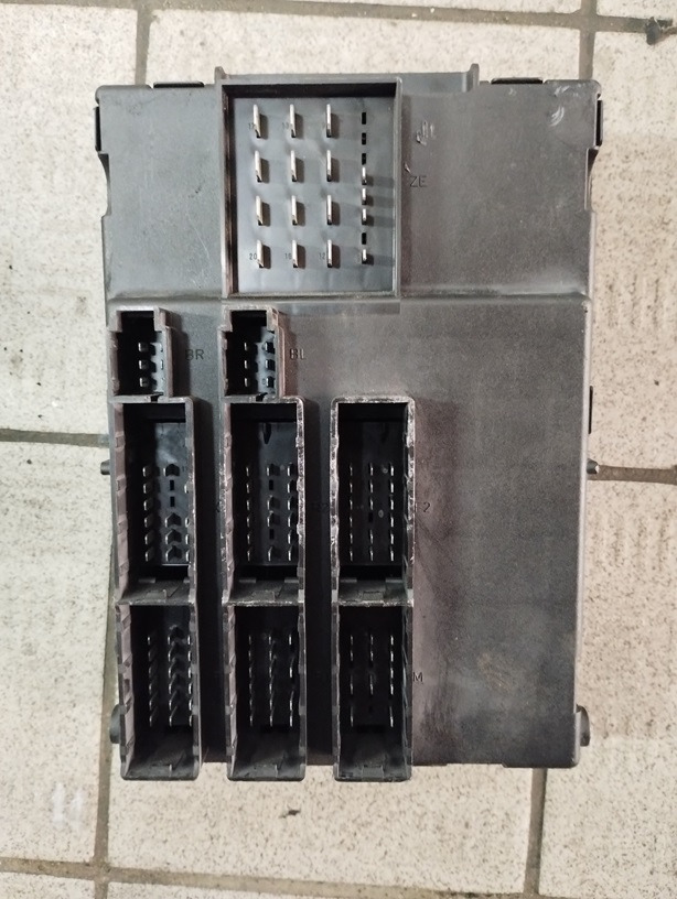 STEROWNIK ZBR2 MAN TGA TGL 4462100070 81250067096 - ECU: foto 1 STEROWNIK ZBR2 MAN TGA TGL 4462100070 81250067096 - ECU: foto 1