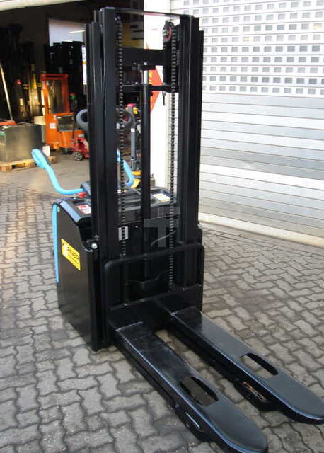 HC (Hangcha) CDD20-AZ3S - Stivosës: foto 5 HC (Hangcha) CDD20-AZ3S - Stivosës: foto 5