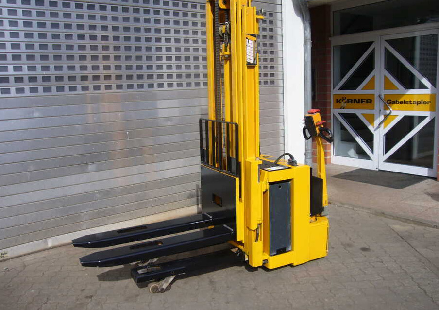 OMG 715 BMK - Stivosës: foto 4 OMG 715 BMK - Stivosës: foto 4