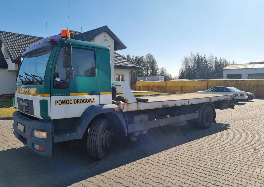 MAN LE 15 220 - Karrotrec: foto 1 MAN LE 15 220 - Karrotrec: foto 1