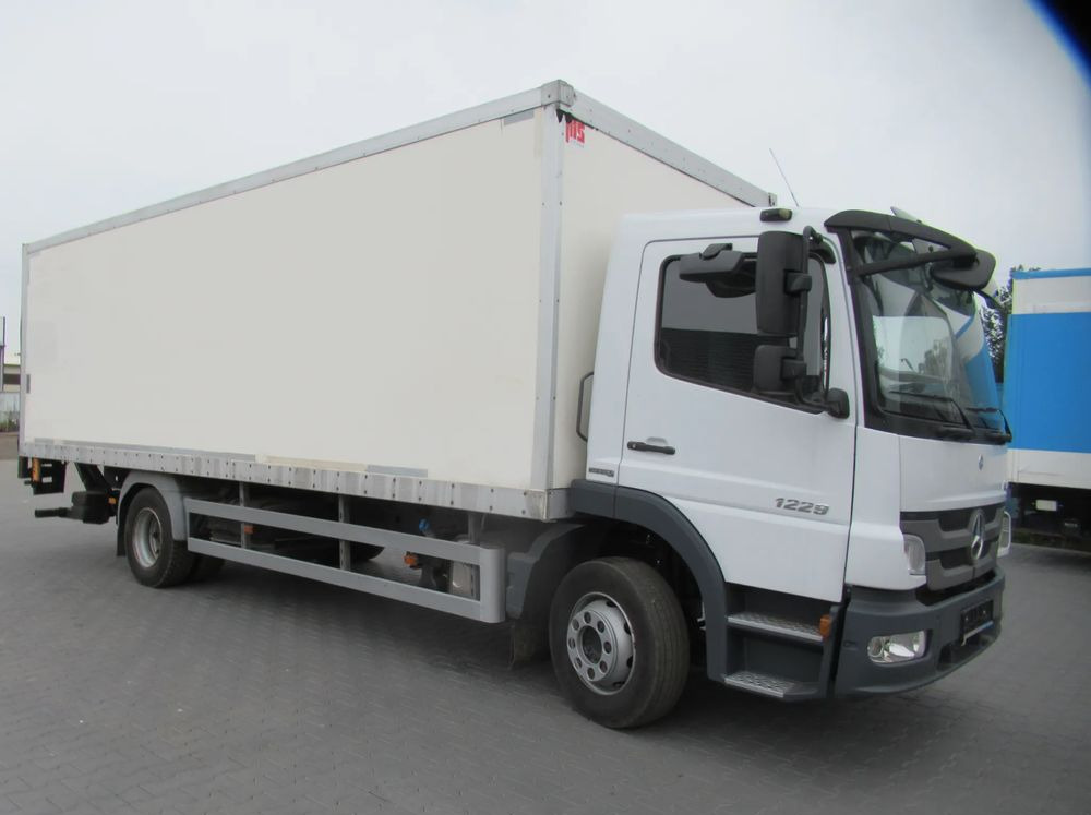 Mercedes-Benz Atego 1224 - Kamion frigorifer: foto 2 Mercedes-Benz Atego 1224 - Kamion frigorifer: foto 2