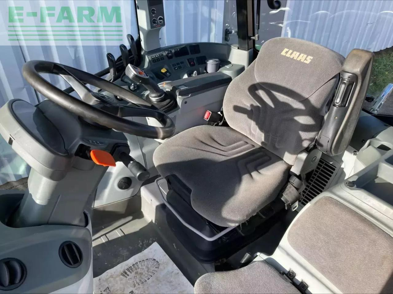 Traktor CLAAS arion 420: foto 7