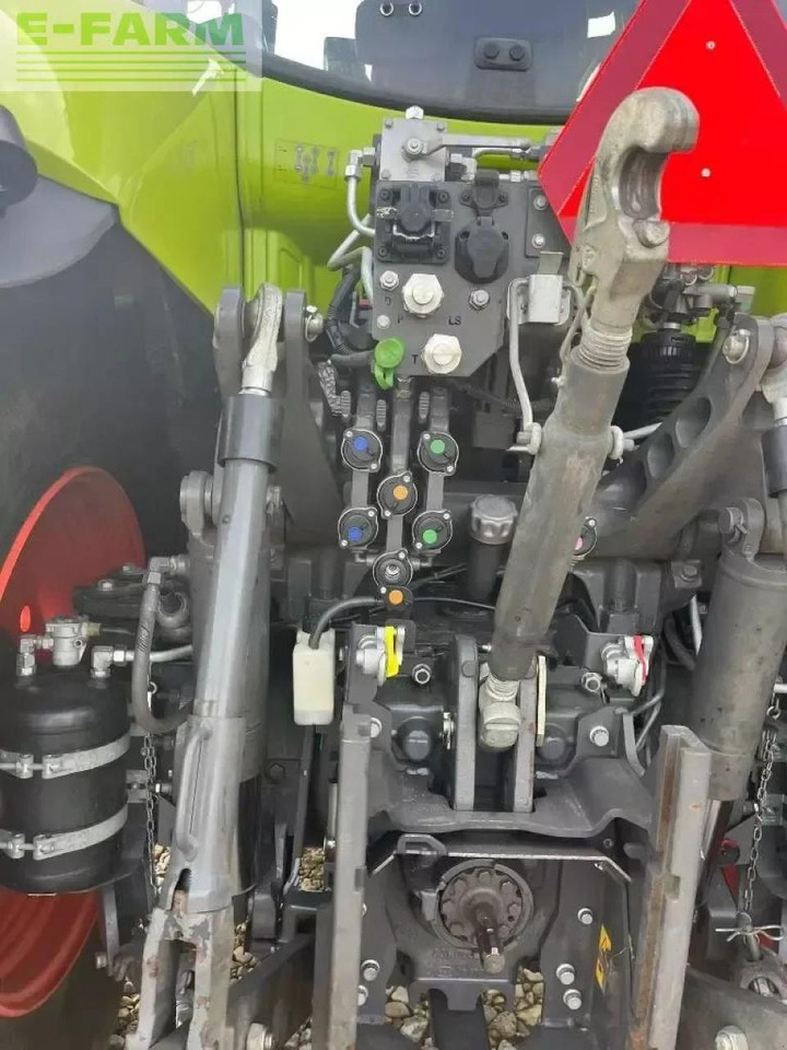 CLAAS axion 870 - Traktor: foto 5 CLAAS axion 870 - Traktor: foto 5