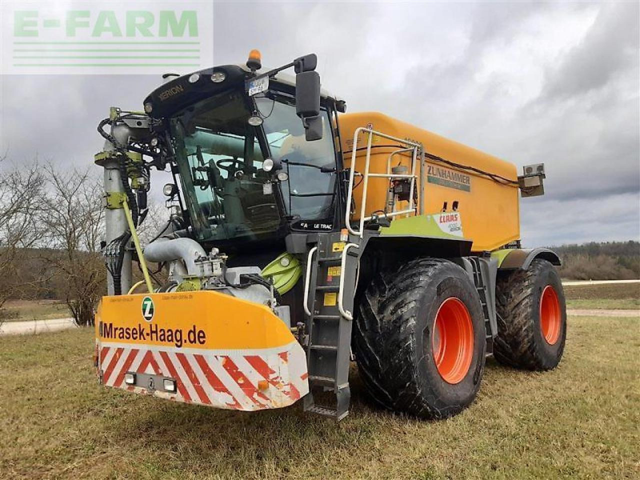 CLAAS xerion 4000 saddle trac SADDLE TRAC - Spërkatës i vetëlëvizshëm: foto 1 CLAAS xerion 4000 saddle trac SADDLE TRAC - Spërkatës i vetëlëvizshëm: foto 1