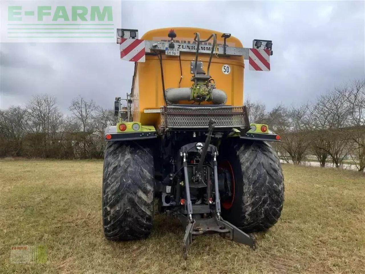 CLAAS xerion 4000 saddle trac SADDLE TRAC - Spërkatës i vetëlëvizshëm: foto 1 CLAAS xerion 4000 saddle trac SADDLE TRAC - Spërkatës i vetëlëvizshëm: foto 1