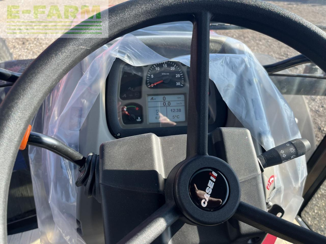 Case-IH farmall 55 a (stage v) - Traktor: foto 5 Case-IH farmall 55 a (stage v) - Traktor: foto 5