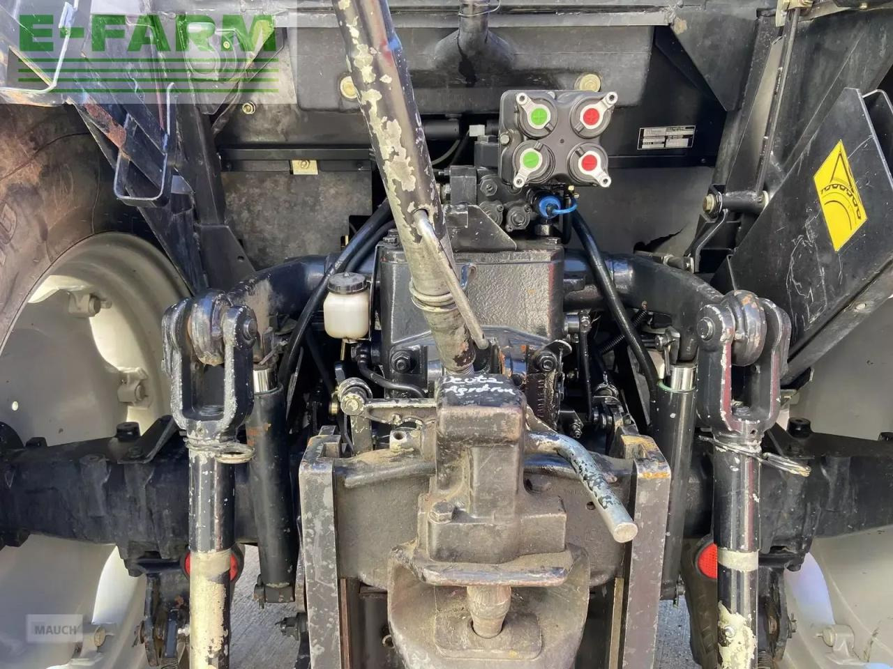 Traktor Deutz-Fahr agroplus 85: foto 8 Traktor Deutz-Fahr agroplus 85: foto 8