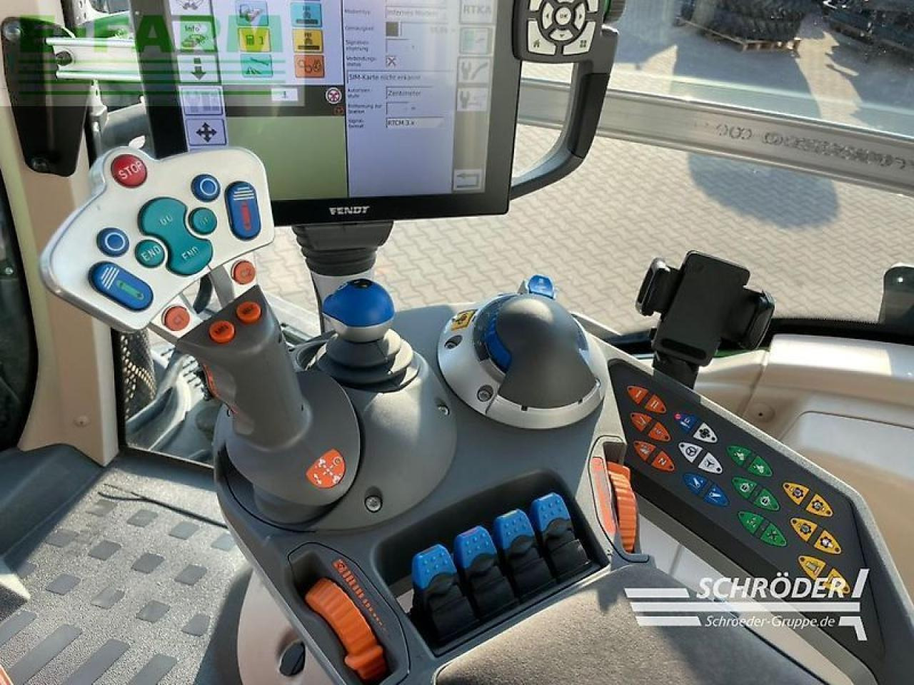 Fendt 826 vario s4 profi plus ProfiPlus - Traktor: foto 3 Fendt 826 vario s4 profi plus ProfiPlus - Traktor: foto 3