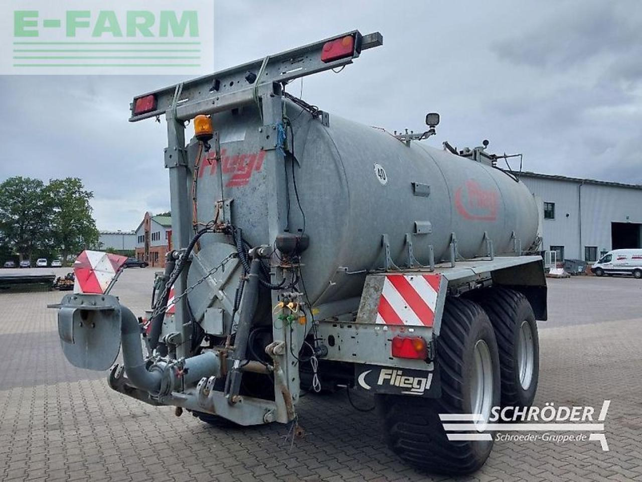 Fliegl 16000 l - Pajisje plehërimi: foto 5 Fliegl 16000 l - Pajisje plehërimi: foto 5