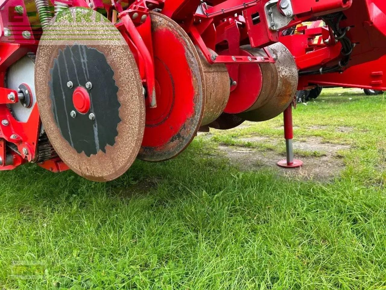 Grimme evo 260 - Makinë për nxjerrjen e patateve: foto 4 Grimme evo 260 - Makinë për nxjerrjen e patateve: foto 4