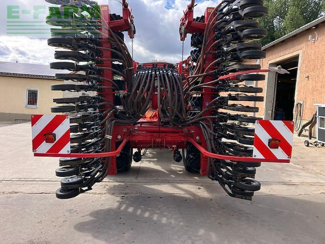 Horsch pronto 6 as *mit saatflusskontrolle* - Mbjellëse në radhë: foto 5 Horsch pronto 6 as *mit saatflusskontrolle* - Mbjellëse në radhë: foto 5