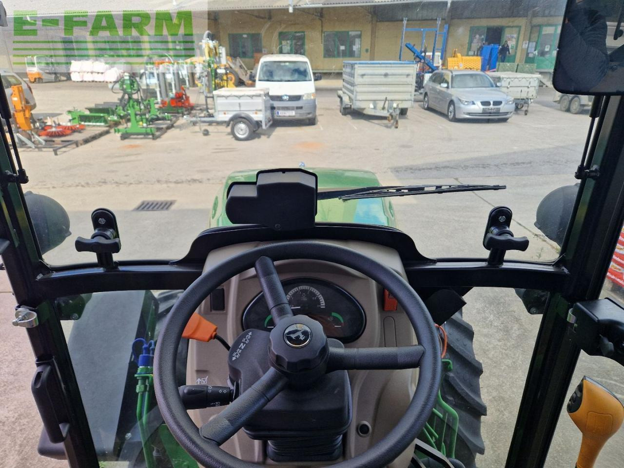Traktor John Deere 5075 GF: foto 15