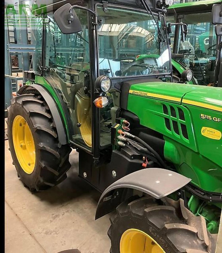 Traktor John Deere 5115gf: foto 8