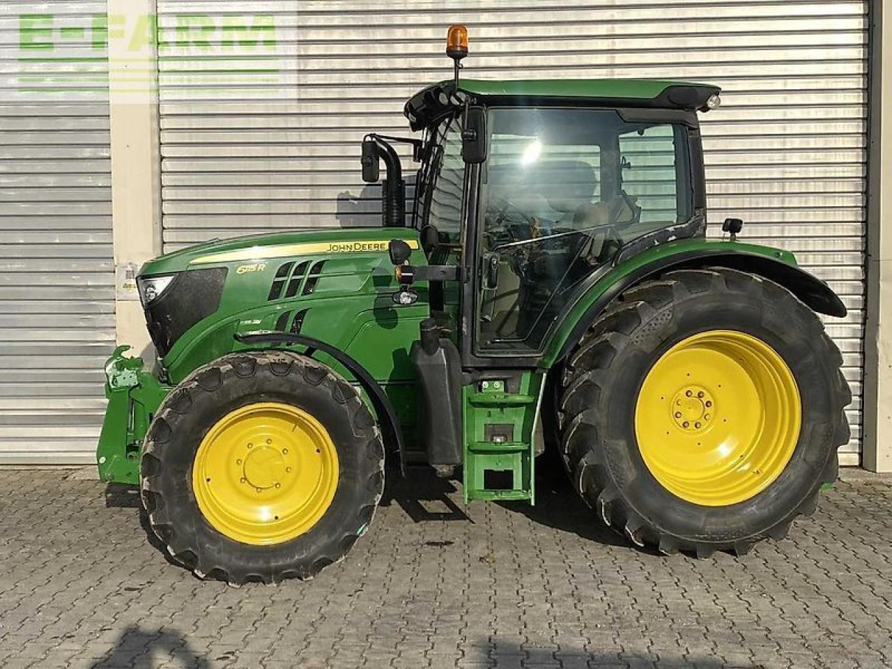 John Deere 6115r - Traktor: foto 2 John Deere 6115r - Traktor: foto 2