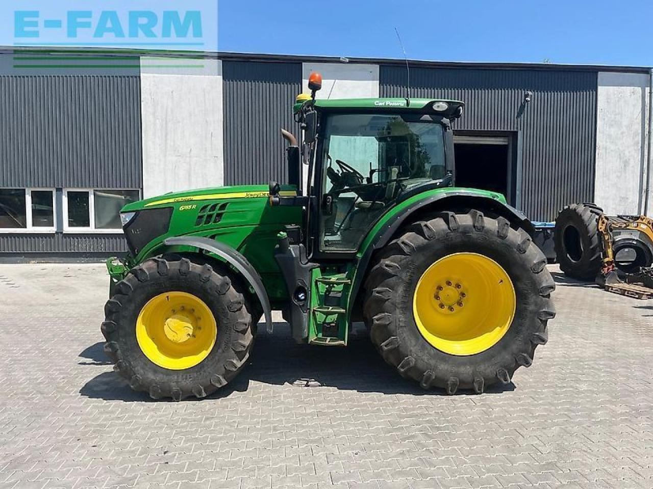 John Deere 6155 r - Traktor: foto 1 John Deere 6155 r - Traktor: foto 1